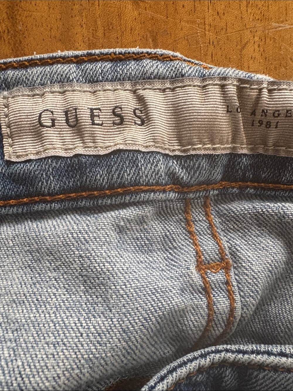 GUESS Skinny leg jeans size 27 - Picture 3 of 7